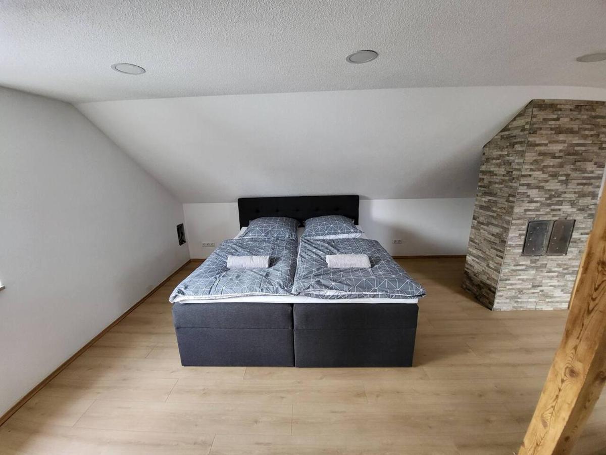 Zentrale Wohnung In Crailsheim Eksteriør bilde